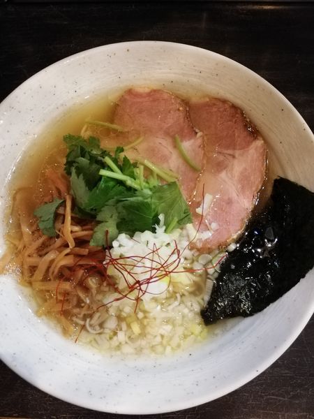 「しおらーめん」@麺や そめいよしの 西荻窪店の写真