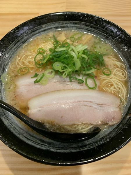 「特製ラーメン」@一丸 はなれの写真