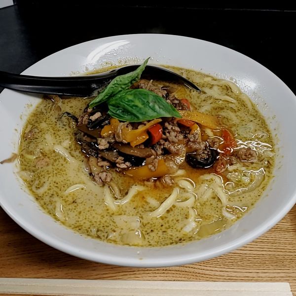 「グリーンカレータンメン」@たんめん本舗 ミヤビの写真