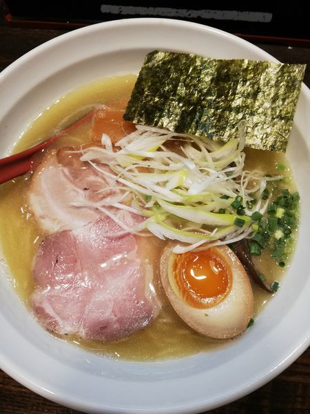 「熟成塩らーめん」@らーめん詩の写真