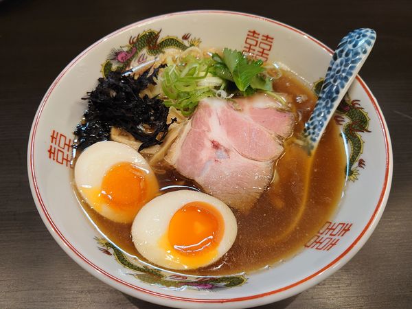 「味玉正油  880円」@メンショップ アキラの写真