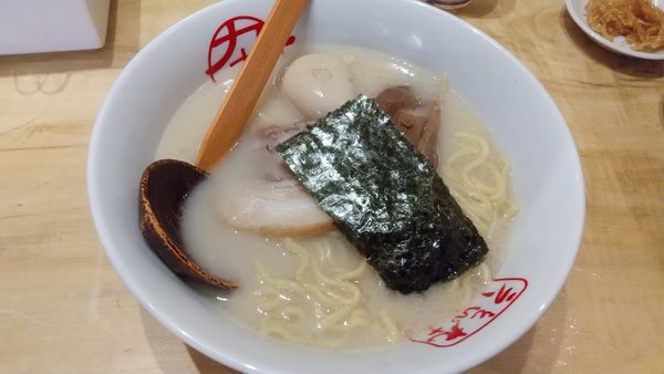 「九十九とんこつラーメン800円」@九十九とんこつラーメン 恵比寿本店の写真