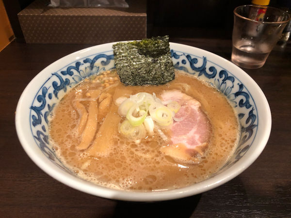 「濃厚らー麺」@九段 斑鳩 市ヶ谷本店の写真