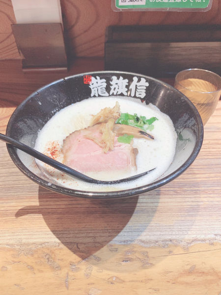 「鶏炊いたん塩そば」@NAMBA 龍旗信RIZE 大阪なんば店の写真