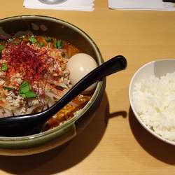 みそオロチョンらーめん（880円）＋味玉＋半ライス