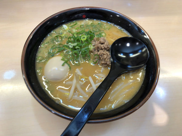 「味噌ラーメン + 味付け玉子」@天下一品 立川店の写真