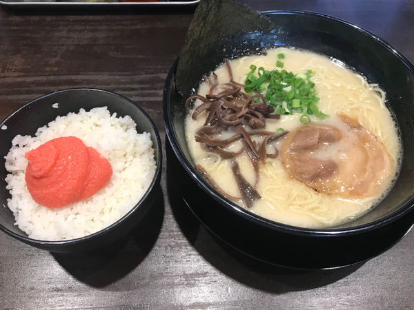 「博多ラーメン　明太ご飯」@博多屋の写真