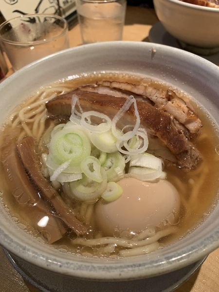 「らーめんmacro」@人類みな麺類 東京本店の写真