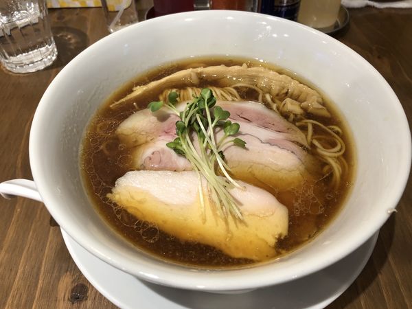 「醤油らーめん 900円」@麺屋鈴春の写真