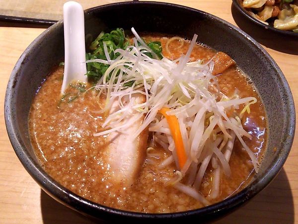 「唐神味噌らぁめん」@製麺食堂 あぶみの写真