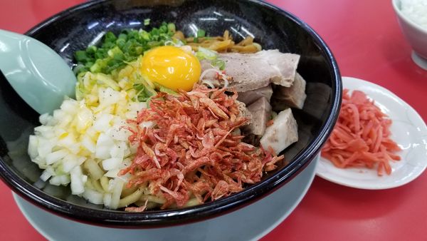「期間限定　えびまぜそば　チャーシュー　紅生姜」@山岡家 松本店の写真