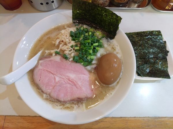 「濃厚塩ラーメン(味玉入り)+焼のりﾒﾝﾏ抜き」@麺屋 扇 SENの写真
