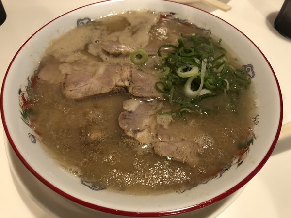 「チャーシューメンカタ　替玉」@八ちゃんラーメン ラーメン博物館店の写真
