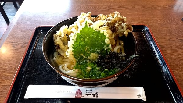 「舞茸天婦羅うどん」@奥出雲そば処 一福 頓原本店の写真