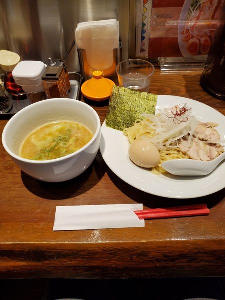 「特製つけ麺」@風見鶏 本店の写真