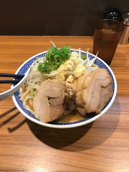「味噌ラーメン　豚一枚」@びんびん豚の写真
