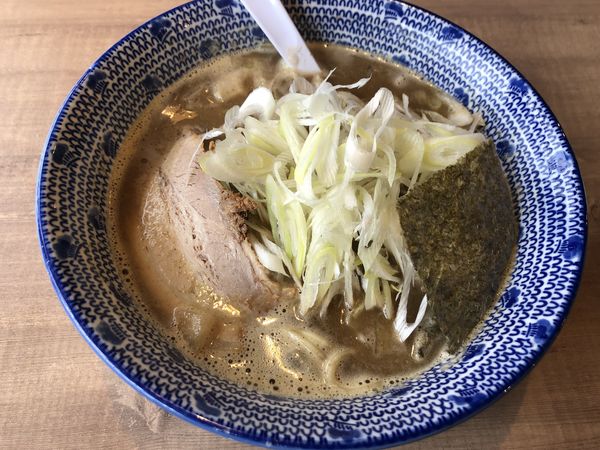 「煮干しねぎらーめん」@らーめん えん者の写真