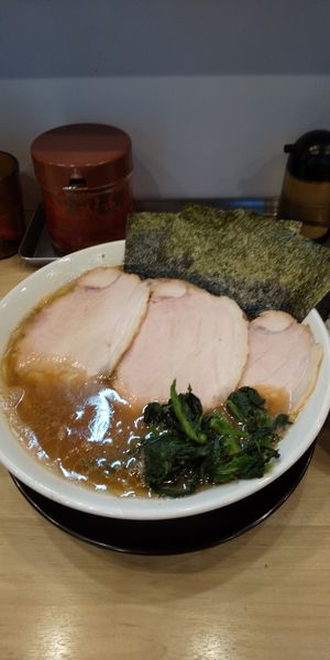 「裏むさ中　もも3枚　1,050円」@横浜ラーメン 裏武蔵家 西千葉本店の写真