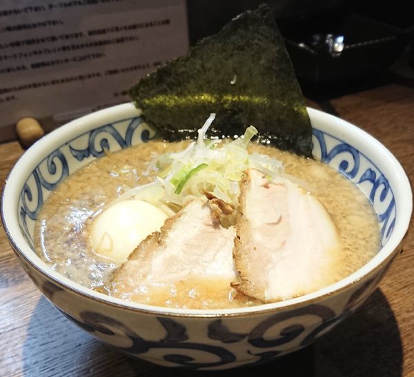 「【限定】東京背脂ラーメン(醤油)」@らー麺屋 バリバリジョニーの写真