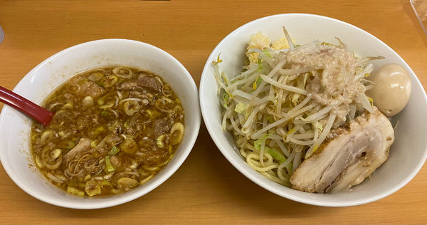 「つけ麺（熱もり） ニンニク アブラ 味玉」@ラーメン ○菅の写真