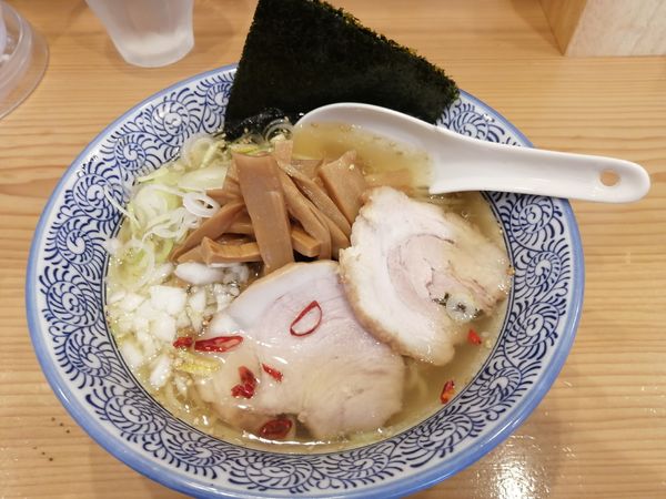 「塩そば　830円　メンマ　120円」@中華そば 笑歩の写真