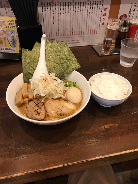 「味噌ラーメン 全部のせ」@麺屋 吉佐の写真