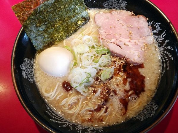 「豚骨味玉」@らーめん・つけめん こてんぱんの写真