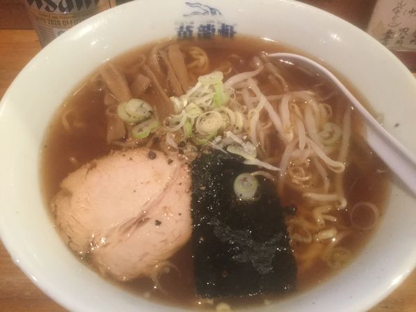 「アサヒスーパードライ・中瓶→ラーメン餃子(¥550+720)」@萬龍軒の写真