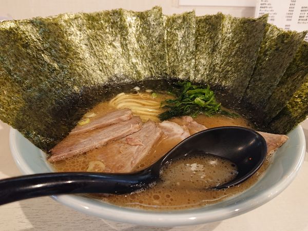 「チャーシューメン(のり増し)」@横浜家系ラーメン 府中家の写真