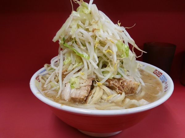 「大豚入り」@ラーメン二郎 ひばりヶ丘駅前店の写真