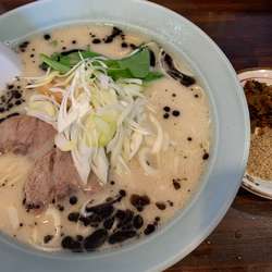 博多風とんこつラーメン