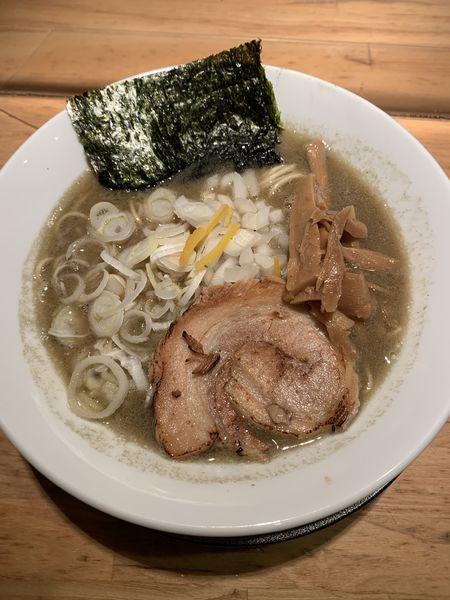 「濃厚煮干そば」@麺屋 音の写真