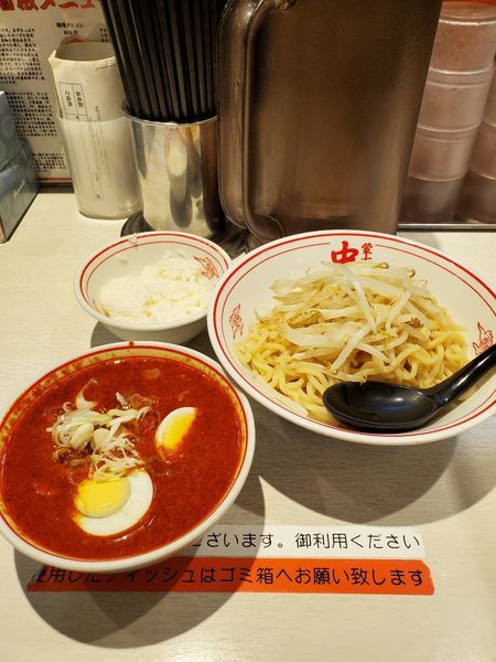 「冷やしインドラーメン　辛さ2倍」@蒙古タンメン 中本 新宿店の写真