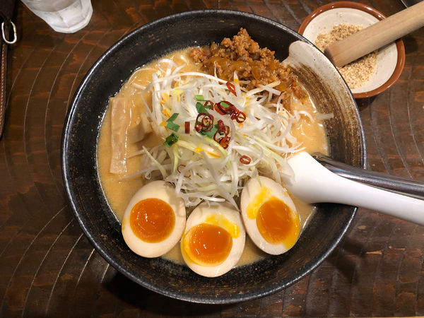「味玉胡麻味噌らーめん」@赤みそ家 バイパス店の写真