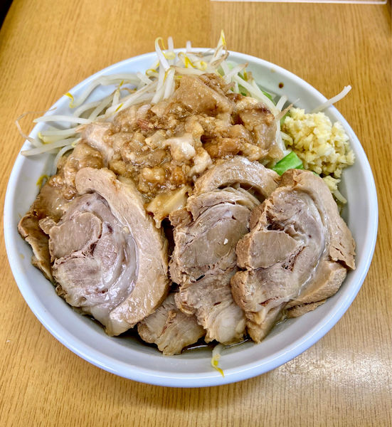 「ガッツリラーメン(並)」@らーめん にい村の写真