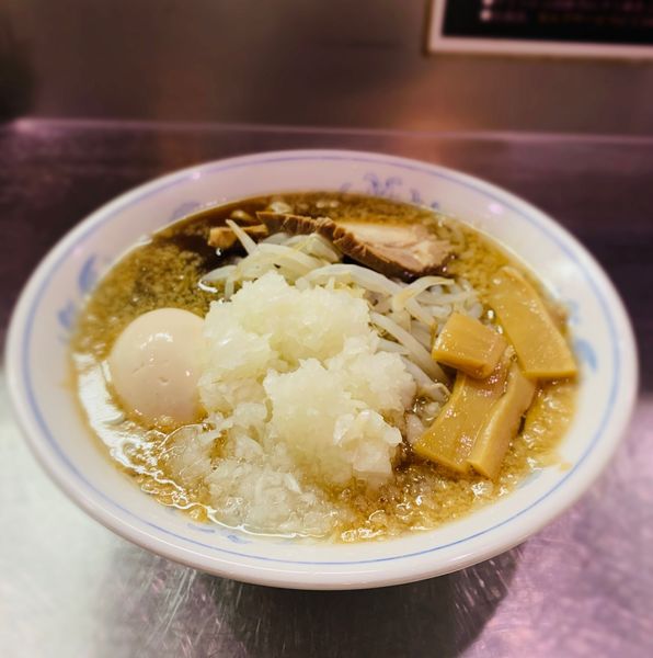 「らーめん（麺少な目他￥750）他」@らーめん大 大久保店の写真