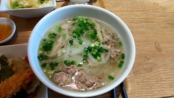 「鶏肉としゃぶしゃぶ牛肉のＷフォー（お得なＣセット）」@ジャスミンパレス セレオ八王子店の写真