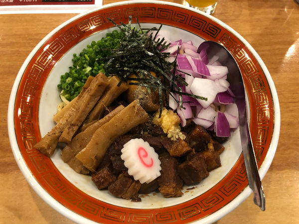 「煮干ルーロー花椒油そば」@焼貝あこやの写真