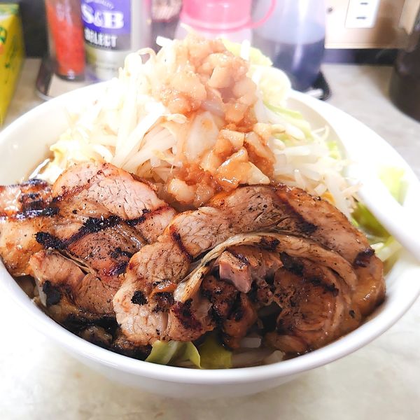 「ラーメン800 野菜多 背脂少 生姜少」@自家製ラーメン麺屋ラッキーの写真