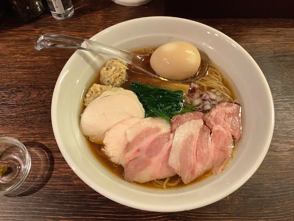 「特製貝出汁醤油そば」@貝出汁 中華そば 竹祥の写真