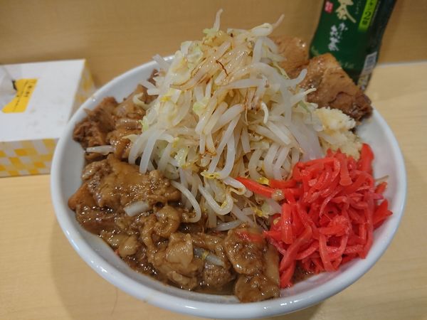 「ブー郎 250㌘ 紅＋豚」@ラーメンぶたまるの写真