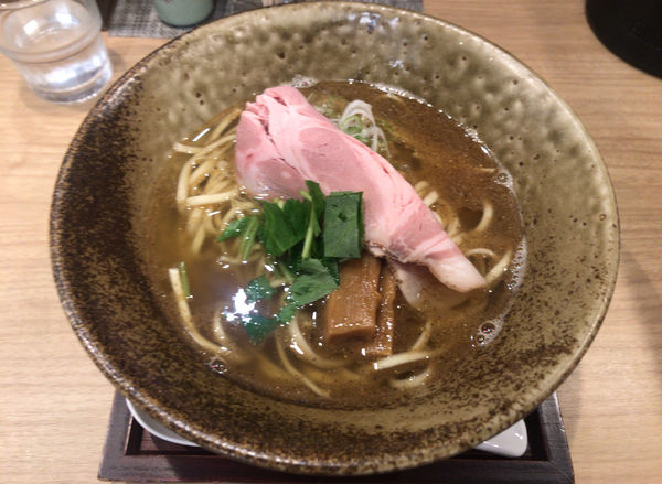 「濃口塩らーめん」@塩らーめん 小粋の写真