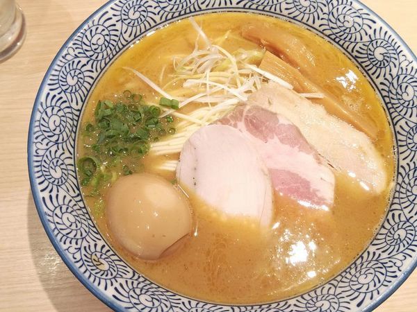 「特製濃厚魚介らーめん（中盛）」@麺屋 一燈の写真