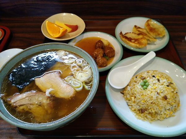 「ラーメン Cランチ他4点1050円」@手打らーめん 自慢亭の写真