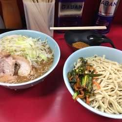 ぎょったまつけ麺小  ピリ辛ニラダレ  ゴマパンチ