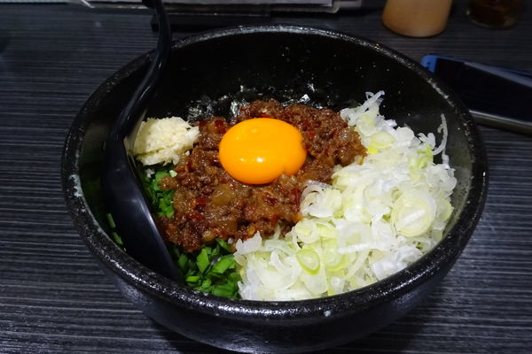 「台湾まぜそば９００円」@らーめんまぜそば あらし 錦本店の写真