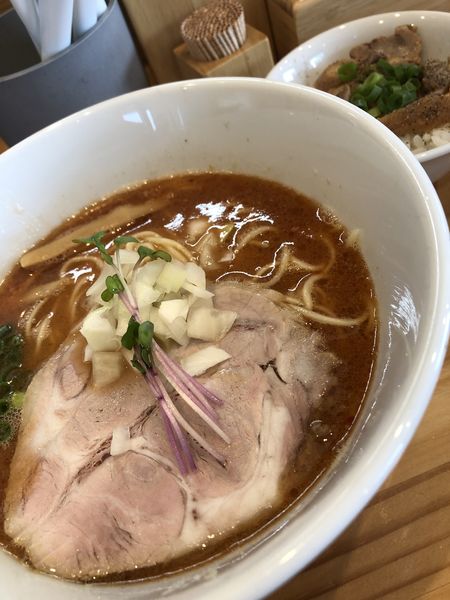 「濃厚海老らぁ麺」@らぁ麺屋09。の写真