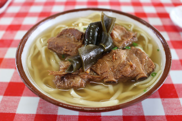 「ソーキそば600円」@宮里そばの写真