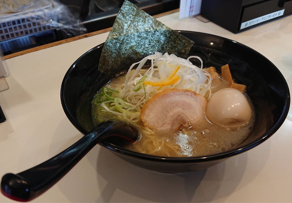 「こっさり(塩)＋味玉」@麺匠 風流の写真