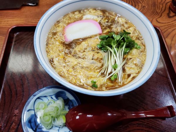 「玉子とじそば800円」@更科丸屋の写真